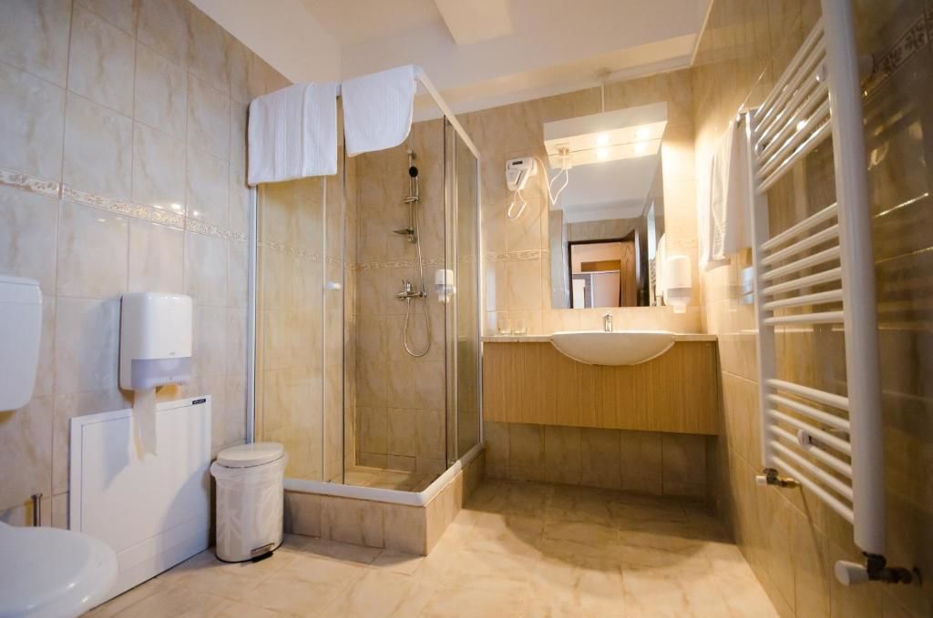 Апарт-отели Apart Hotel Bonjour Cluj Клуж-Напока