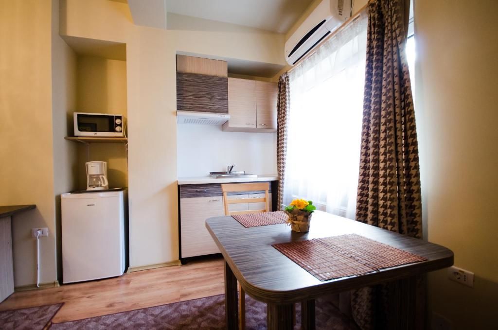 Апарт-отели Apart Hotel Bonjour Cluj Клуж-Напока