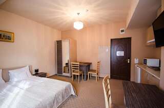 Апарт-отели Apart Hotel Bonjour Cluj Клуж-Напока Номер-студио с кроватью размера «queen-size»-9
