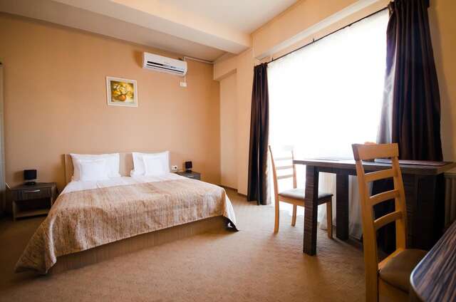 Апарт-отели Apart Hotel Bonjour Cluj Клуж-Напока-13