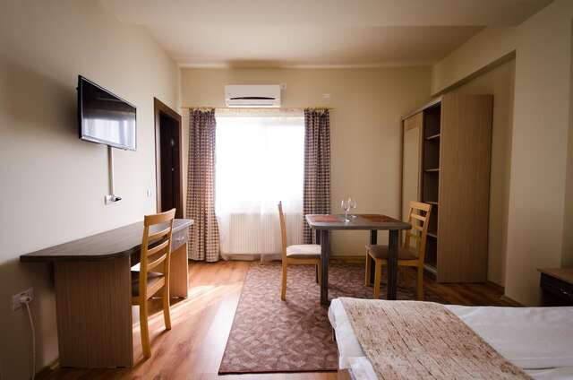 Апарт-отели Apart Hotel Bonjour Cluj Клуж-Напока-4
