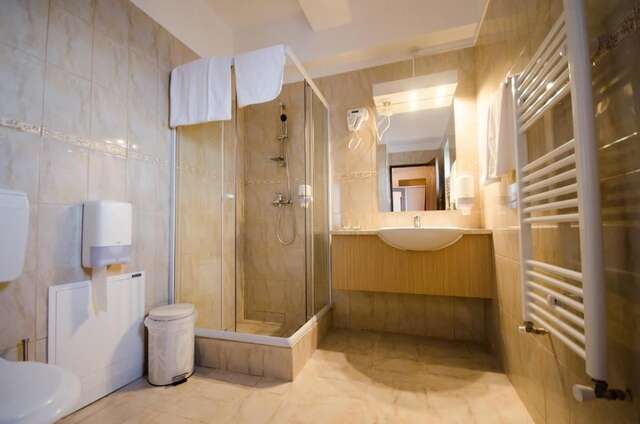 Апарт-отели Apart Hotel Bonjour Cluj Клуж-Напока-38